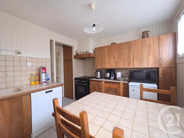 maison à vendre - 4 pièces - 121.0 m2 - ST PIERRE LES NEMOURS - 77 - ILE-DE-FRANCE - Century 21 Cottage Immobilier