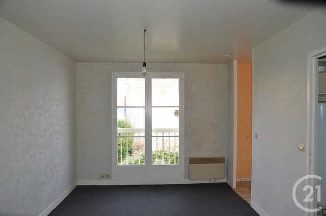 Appartement F1 à louer - 1 pièce - 23.95 m2 - MORET SUR LOING - 77 - ILE-DE-FRANCE - Century 21 Cottage Immobilier