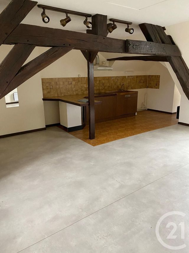 Studio à louer - 1 pièce - 32.24 m2 - NEMOURS - 77 - ILE-DE-FRANCE - Century 21 Cottage Immobilier
