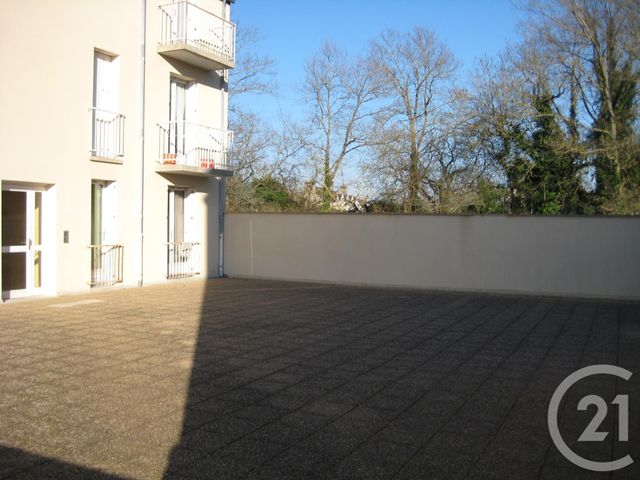 Appartement F2 à louer ST PIERRE LES NEMOURS