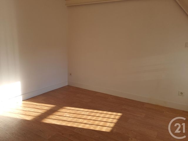 Appartement F2 à louer - 2 pièces - 34.16 m2 - NEMOURS - 77 - ILE-DE-FRANCE - Century 21 Cottage Immobilier