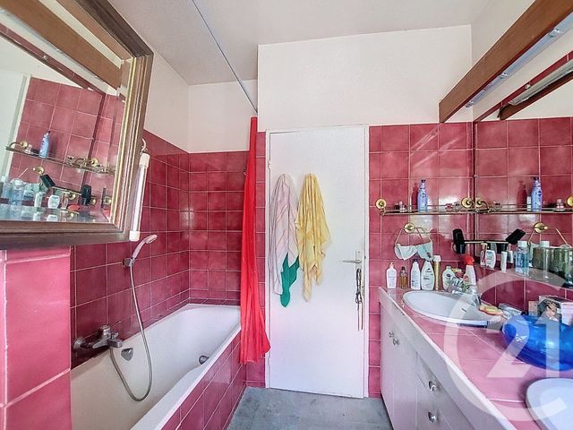 maison à vendre - 5 pièces - 140.08 m2 - NEMOURS - 77 - ILE-DE-FRANCE - Century 21 Cottage Immobilier