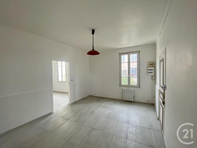 Appartement F2 à louer - 2 pièces - 46.74 m2 - VOULX - 77 - ILE-DE-FRANCE - Century 21 Cottage Immobilier