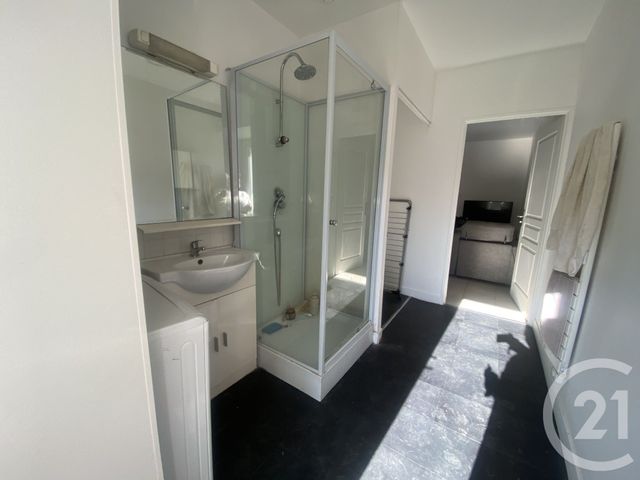 Appartement F2 à louer - 2 pièces - 45.25 m2 - CHATEAU LANDON - 77 - ILE-DE-FRANCE - Century 21 Cottage Immobilier