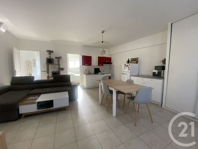 Appartement F2 à louer - 2 pièces - 45.25 m2 - CHATEAU LANDON - 77 - ILE-DE-FRANCE - Century 21 Cottage Immobilier