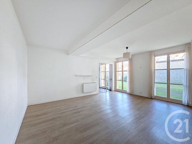 Afficher la photo en grand Appartement F2 à vendre - 2 pièces - 56.8 m2 - NEMOURS - 77 - ILE-DE-FRANCE - Century 21 Cottage Immobilier
