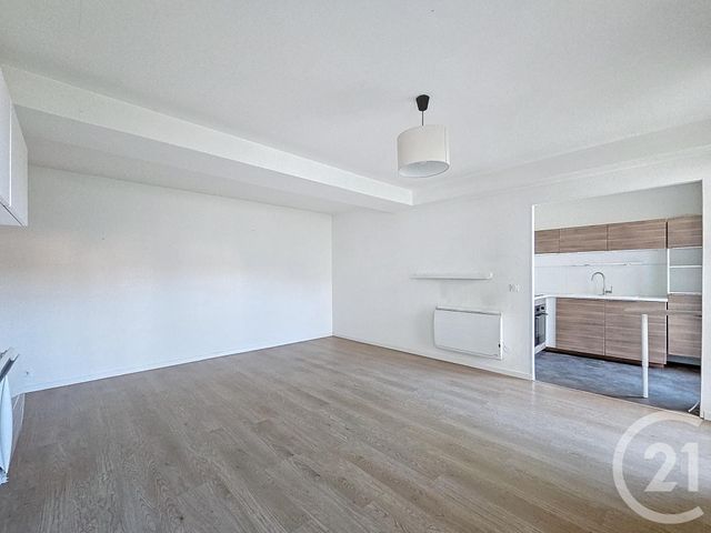 Afficher la photo en grand Appartement F2 à vendre - 2 pièces - 56.8 m2 - NEMOURS - 77 - ILE-DE-FRANCE - Century 21 Cottage Immobilier