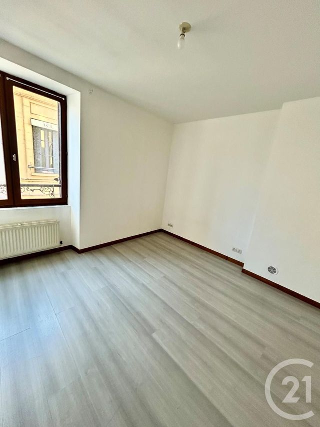Appartement F2 à louer - 2 pièces - 46.4 m2 - NEMOURS - 77 - ILE-DE-FRANCE - Century 21 Cottage Immobilier