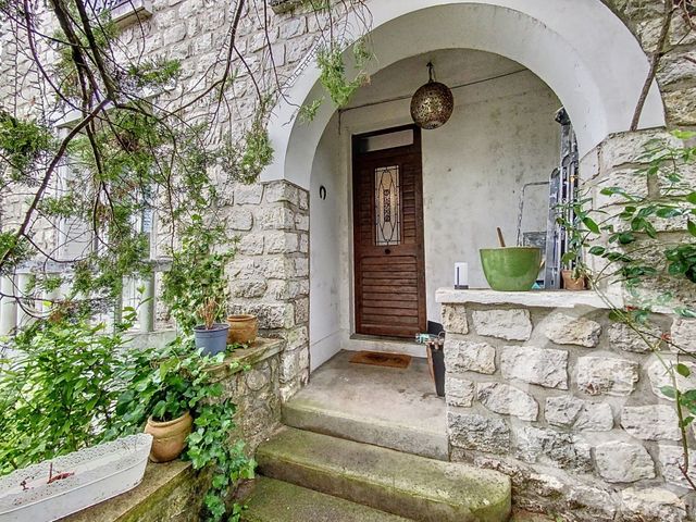 Afficher la photo en grand maison à vendre - 5 pièces - 118.0 m2 - ST PIERRE LES NEMOURS - 77 - ILE-DE-FRANCE - Century 21 Cottage Immobilier