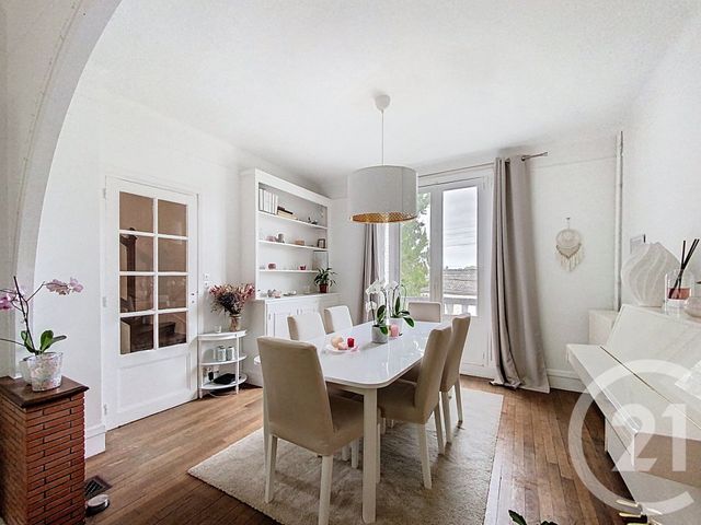 Afficher la photo en grand maison à vendre - 5 pièces - 118.0 m2 - ST PIERRE LES NEMOURS - 77 - ILE-DE-FRANCE - Century 21 Cottage Immobilier