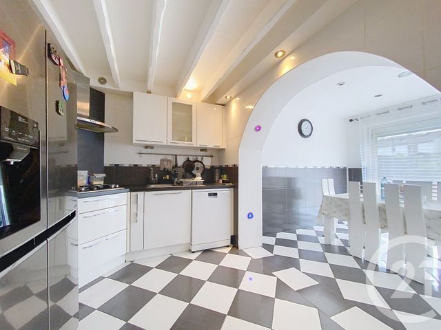 maison à vendre - 6 pièces - 109.0 m2 - ST PIERRE LES NEMOURS - 77 - ILE-DE-FRANCE - Century 21 Cottage Immobilier