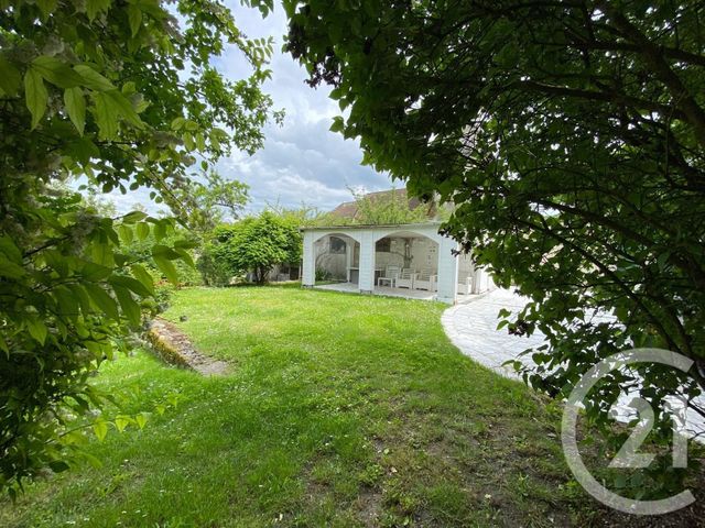 maison à vendre - 7 pièces - 148.0 m2 - ST PIERRE LES NEMOURS - 77 - ILE-DE-FRANCE - Century 21 Cottage Immobilier