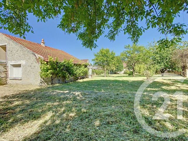 terrain à vendre - 2500.0 m2 - ST PIERRE LES NEMOURS - 77 - ILE-DE-FRANCE - Century 21 Cottage Immobilier