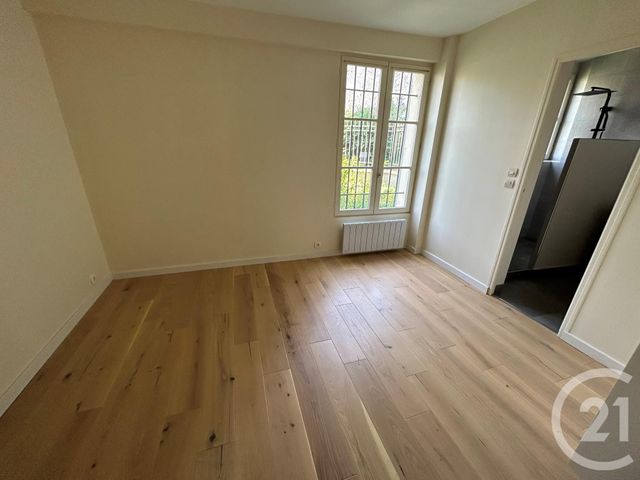 Appartement F2 à louer - 2 pièces - 43.05 m2 - NEMOURS - 77 - ILE-DE-FRANCE - Century 21 Cottage Immobilier