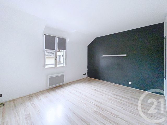 Appartement F3 à louer - 3 pièces - 67.65 m2 - ST PIERRE LES NEMOURS - 77 - ILE-DE-FRANCE - Century 21 Cottage Immobilier