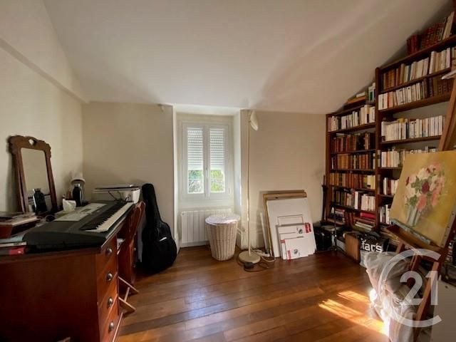 maison à vendre - 9 pièces - 190.0 m2 - ST PIERRE LES NEMOURS - 77 - ILE-DE-FRANCE - Century 21 Cottage Immobilier