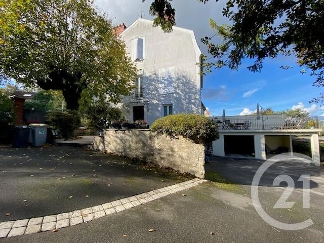 maison à vendre - 9 pièces - 190.0 m2 - ST PIERRE LES NEMOURS - 77 - ILE-DE-FRANCE - Century 21 Cottage Immobilier