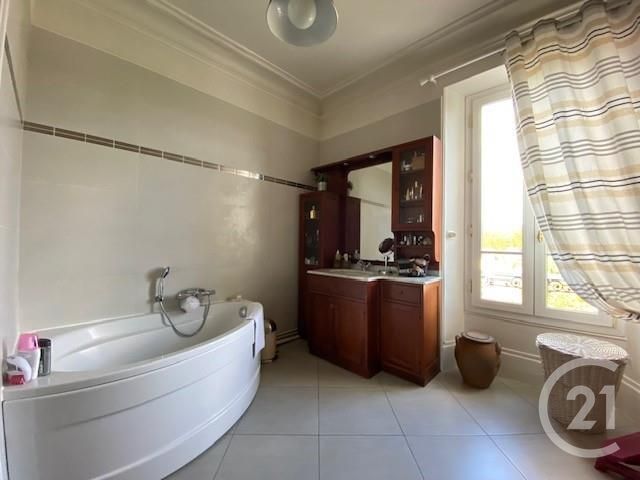 maison à vendre - 9 pièces - 190.0 m2 - ST PIERRE LES NEMOURS - 77 - ILE-DE-FRANCE - Century 21 Cottage Immobilier