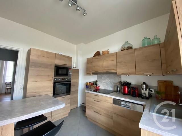 maison à vendre - 9 pièces - 190.0 m2 - ST PIERRE LES NEMOURS - 77 - ILE-DE-FRANCE - Century 21 Cottage Immobilier