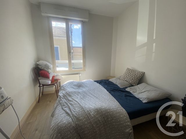 Appartement F2 à louer - 2 pièces - 49.36 m2 - NEMOURS - 77 - ILE-DE-FRANCE - Century 21 Cottage Immobilier