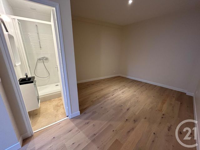 Appartement F2 à louer - 2 pièces - 73.31 m2 - NEMOURS - 77 - ILE-DE-FRANCE - Century 21 Cottage Immobilier