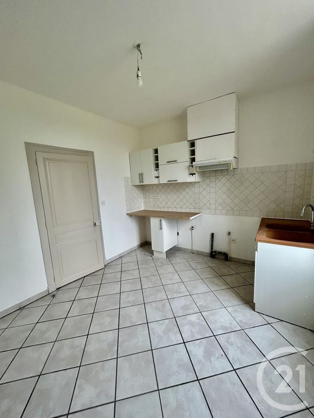 maison à louer - 4 pièces - 91.7 m2 - CHATEAU LANDON - 77 - ILE-DE-FRANCE - Century 21 Cottage Immobilier