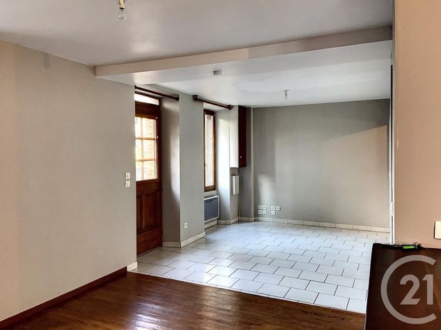 Appartement F2 à louer - 2 pièces - 45.45 m2 - CHATEAU LANDON - 77 - ILE-DE-FRANCE - Century 21 Cottage Immobilier