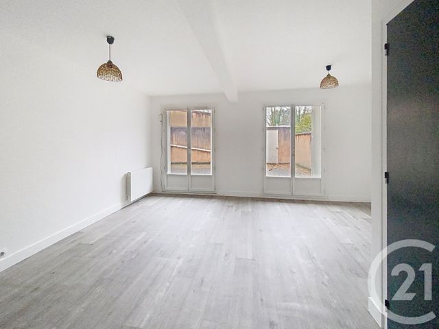 Appartement F1 à louer - 1 pièce - 35.0 m2 - NEMOURS - 77 - ILE-DE-FRANCE - Century 21 Cottage Immobilier