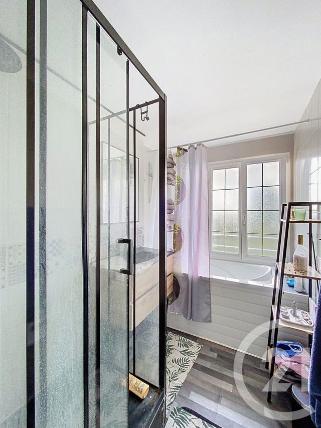 maison à vendre - 6 pièces - 116.0 m2 - ST PIERRE LES NEMOURS - 77 - ILE-DE-FRANCE - Century 21 Cottage Immobilier