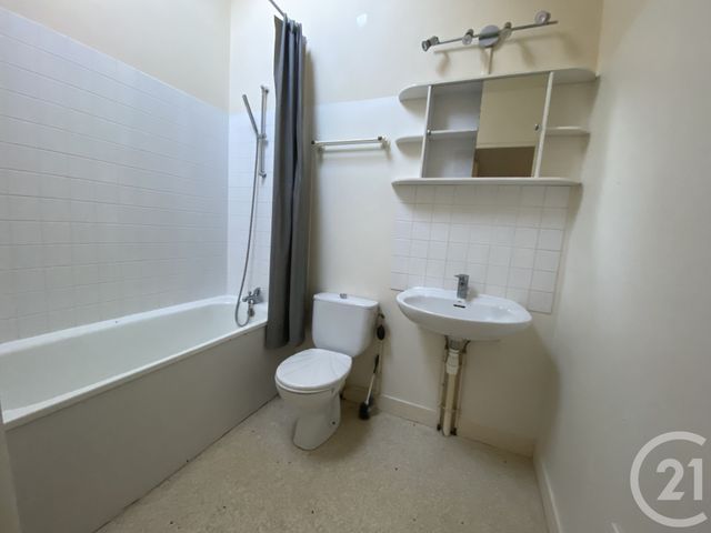 Appartement F1 à louer - 1 pièce - 25.6 m2 - NEMOURS - 77 - ILE-DE-FRANCE - Century 21 Cottage Immobilier