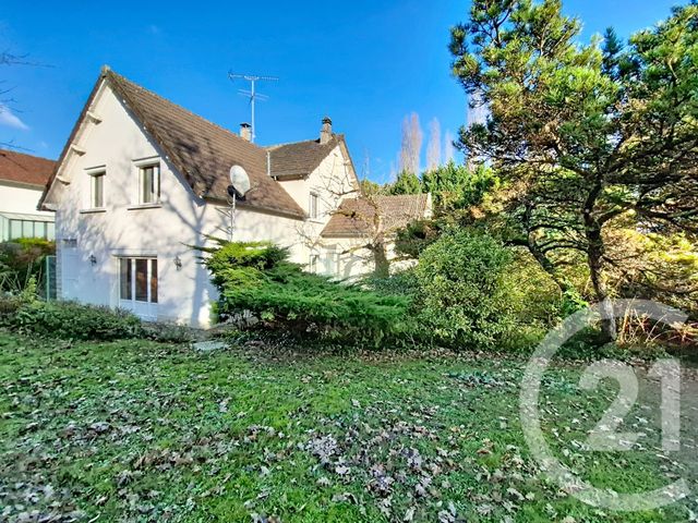 maison à vendre - 7 pièces - 187.0 m2 - ST PIERRE LES NEMOURS - 77 - ILE-DE-FRANCE - Century 21 Cottage Immobilier