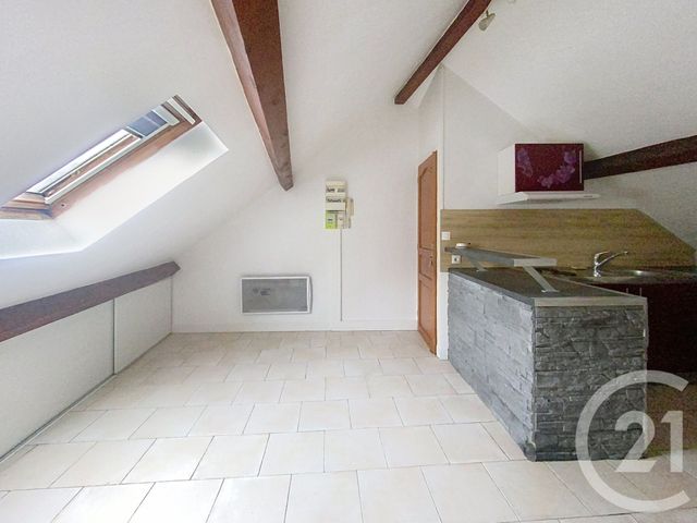 Appartement à louer - 2 pièces - 17.0 m2 - NEMOURS - 77 - ILE-DE-FRANCE - Century 21 Cottage Immobilier