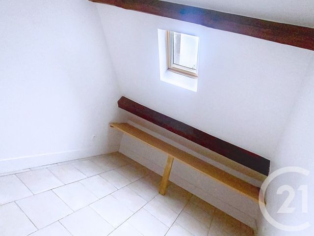 Appartement à louer - 2 pièces - 17.0 m2 - NEMOURS - 77 - ILE-DE-FRANCE - Century 21 Cottage Immobilier