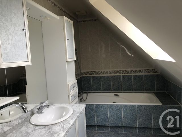 maison à louer - 5 pièces - 128.35 m2 - SOUPPES SUR LOING - 77 - ILE-DE-FRANCE - Century 21 Cottage Immobilier