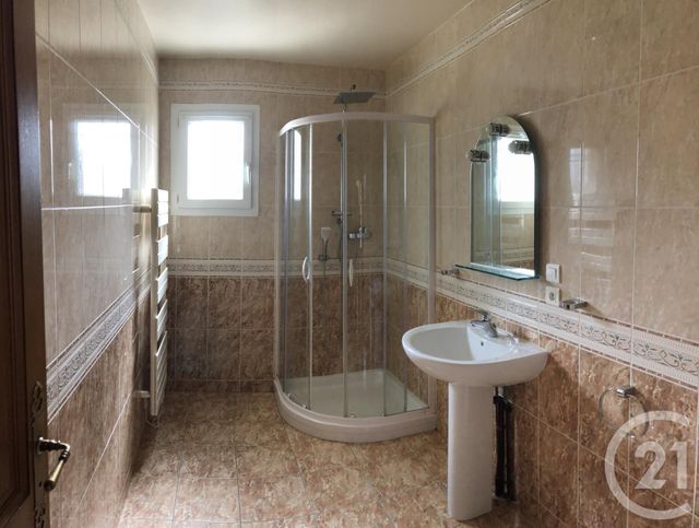 maison à louer - 5 pièces - 128.35 m2 - SOUPPES SUR LOING - 77 - ILE-DE-FRANCE - Century 21 Cottage Immobilier