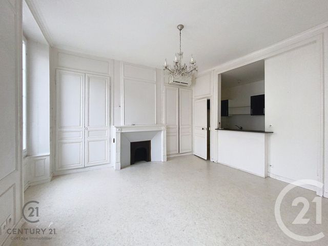 Appartement F2 à vendre - 2 pièces - 41.88 m2 - NEMOURS - 77 - ILE-DE-FRANCE - Century 21 Cottage Immobilier