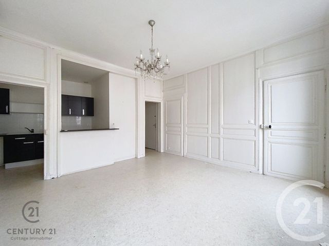 Appartement F2 à vendre - 2 pièces - 41.88 m2 - NEMOURS - 77 - ILE-DE-FRANCE - Century 21 Cottage Immobilier