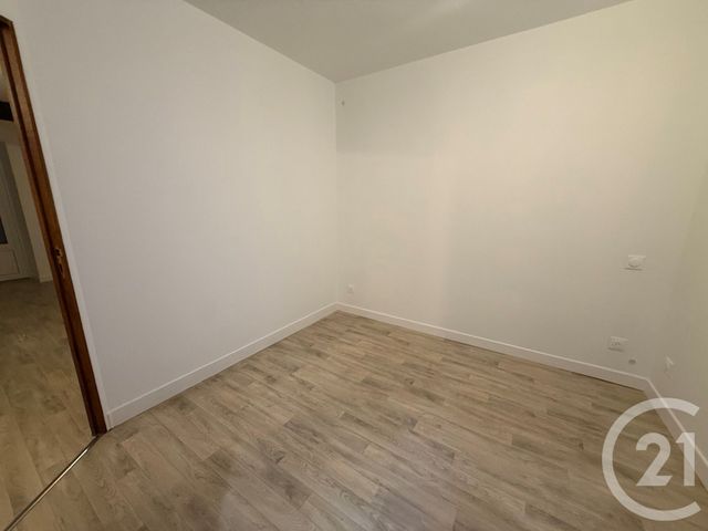 Appartement F2 à louer - 2 pièces - 32.7 m2 - NEMOURS - 77 - ILE-DE-FRANCE - Century 21 Cottage Immobilier