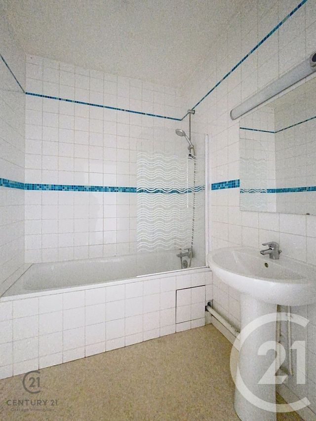 Appartement F4 à vendre - 4 pièces - 81.94 m2 - NEMOURS - 77 - ILE-DE-FRANCE - Century 21 Cottage Immobilier