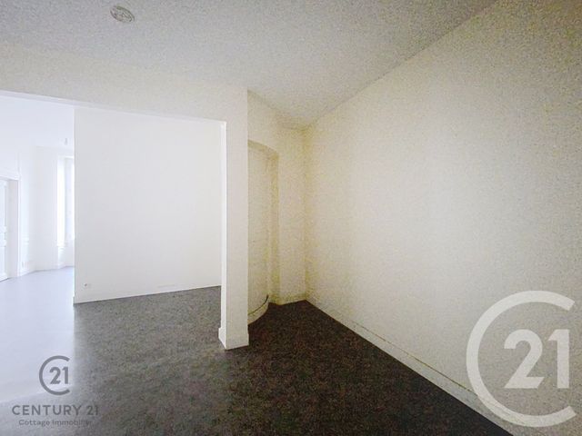 Appartement Local à vendre - 3 pièces - 44.57 m2 - NEMOURS - 77 - ILE-DE-FRANCE - Century 21 Cottage Immobilier