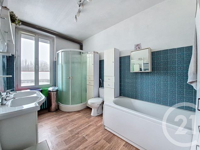 maison à vendre - 9 pièces - 171.0 m2 - ST PIERRE LES NEMOURS - 77 - ILE-DE-FRANCE - Century 21 Cottage Immobilier