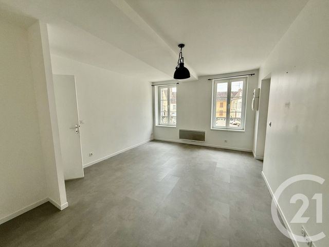 Appartement F2 à louer - 2 pièces - 46.77 m2 - EGREVILLE - 77 - ILE-DE-FRANCE - Century 21 Cottage Immobilier