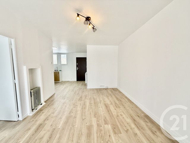 maison à louer - 4 pièces - 61.4 m2 - ST PIERRE LES NEMOURS - 77 - ILE-DE-FRANCE - Century 21 Cottage Immobilier