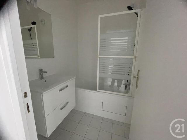 Appartement F3 à louer - 3 pièces - 55.92 m2 - NEMOURS - 77 - ILE-DE-FRANCE - Century 21 Cottage Immobilier