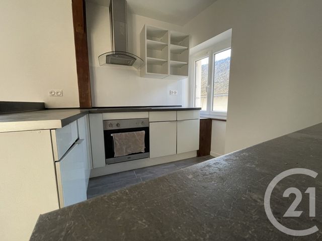 Appartement F2 à louer - 2 pièces - 40.3 m2 - SOUPPES SUR LOING - 77 - ILE-DE-FRANCE - Century 21 Cottage Immobilier