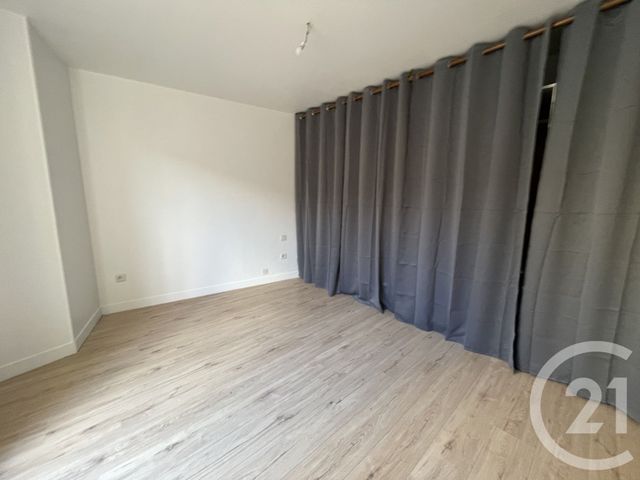 Appartement F2 à louer - 2 pièces - 40.3 m2 - SOUPPES SUR LOING - 77 - ILE-DE-FRANCE - Century 21 Cottage Immobilier