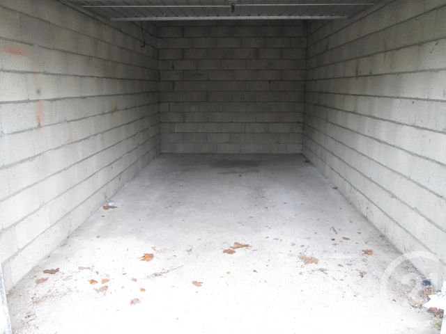 parking à louer - 12.0 m2 - NEMOURS - 77 - ILE-DE-FRANCE - Century 21 Cottage Immobilier