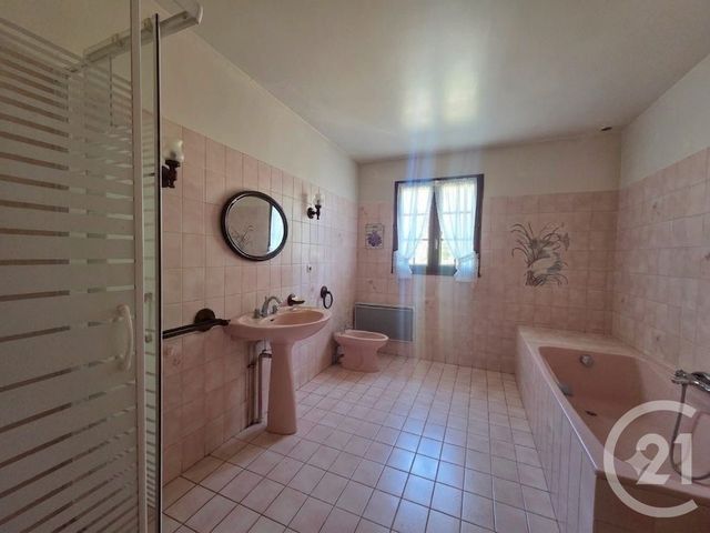 maison à vendre - 6 pièces - 181.0 m2 - NEMOURS - 77 - ILE-DE-FRANCE - Century 21 Cottage Immobilier