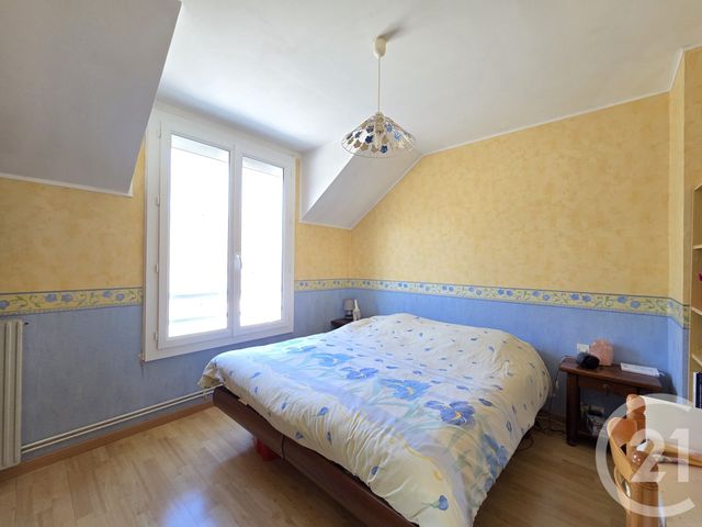 maison à vendre - 6 pièces - 115.2 m2 - ST PIERRE LES NEMOURS - 77 - ILE-DE-FRANCE - Century 21 Cottage Immobilier