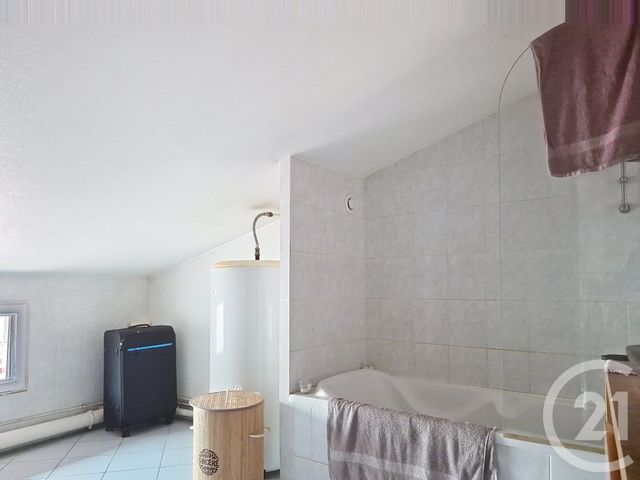 Appartement F3 à vendre - 3 pièces - 77.52 m2 - NEMOURS - 77 - ILE-DE-FRANCE - Century 21 Cottage Immobilier